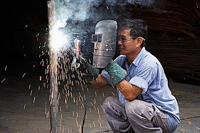 《怪物猎人：崛起》日服售价永降 “曙光”DLC明年夏季上线